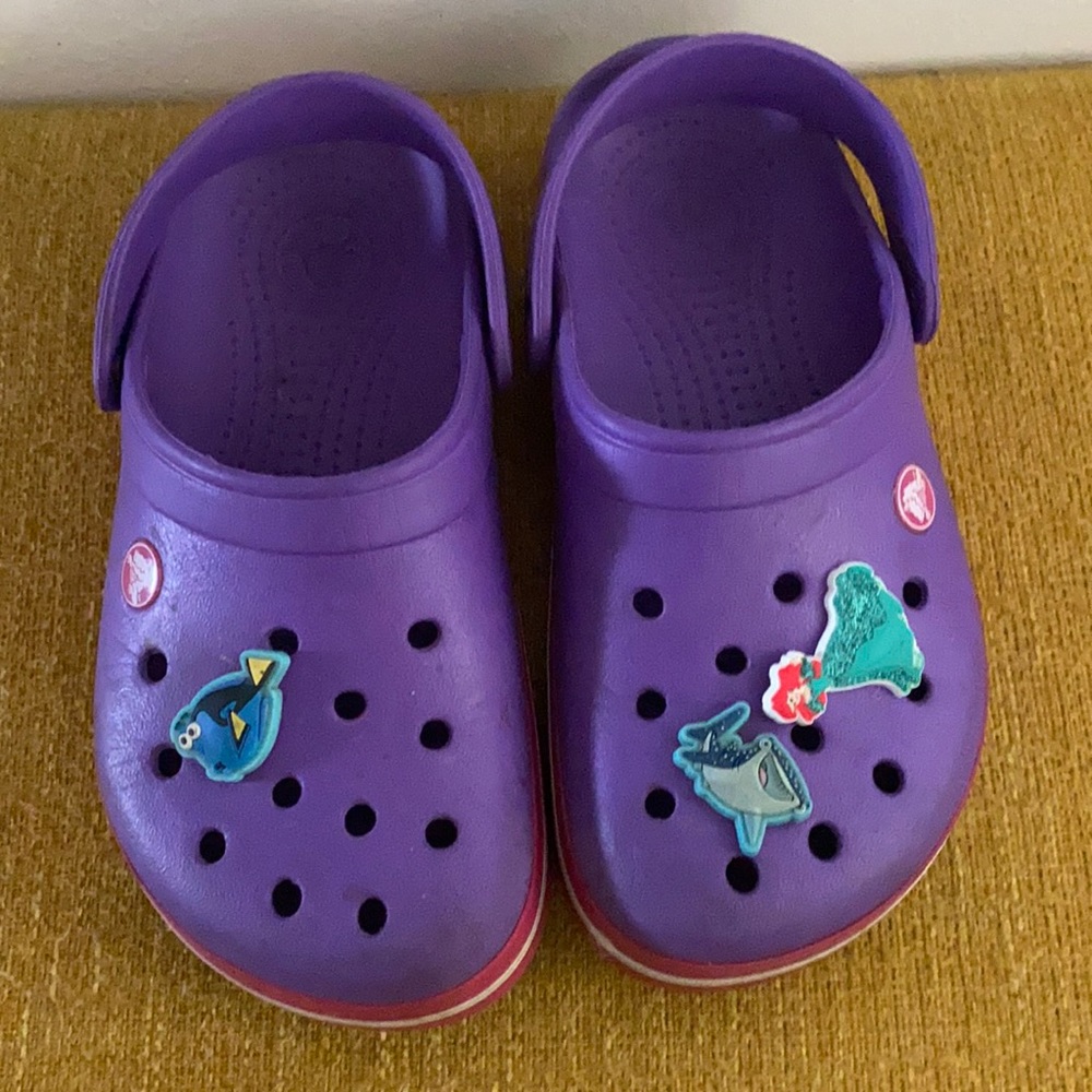CROCS!!!! Pink/purple with Disney jibbets